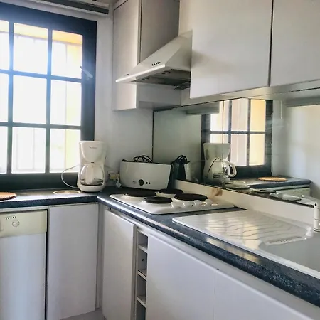 T2 Porto Ambroggio 35 *