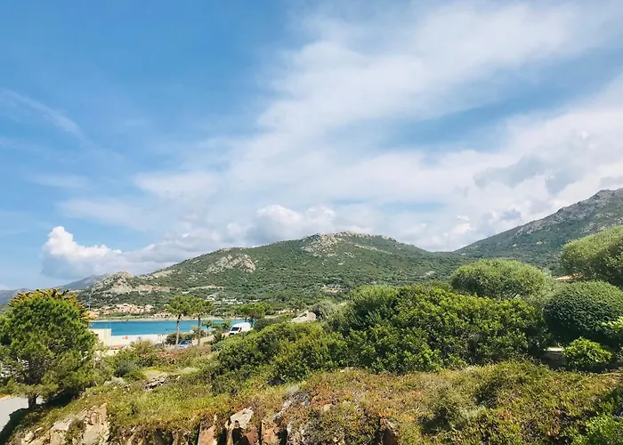 T2 Porto Ambroggio 35 公寓 *